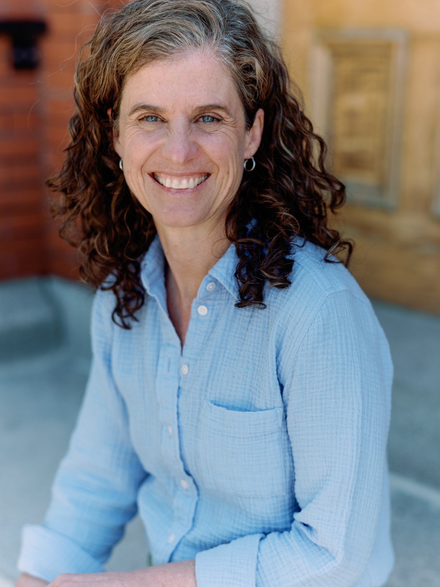 Jen Anson Headshot