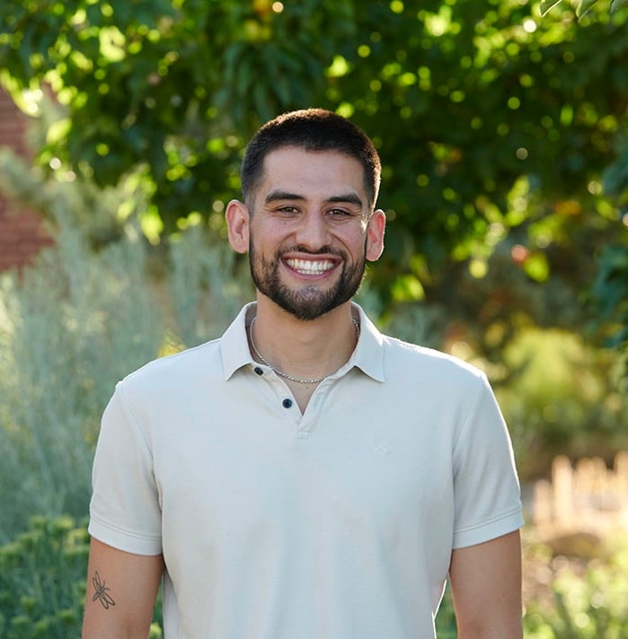 Jesse Chaves headshot
