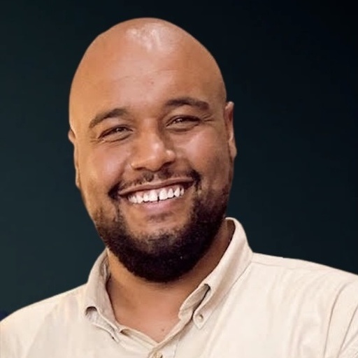 Thomas Hailu headshot