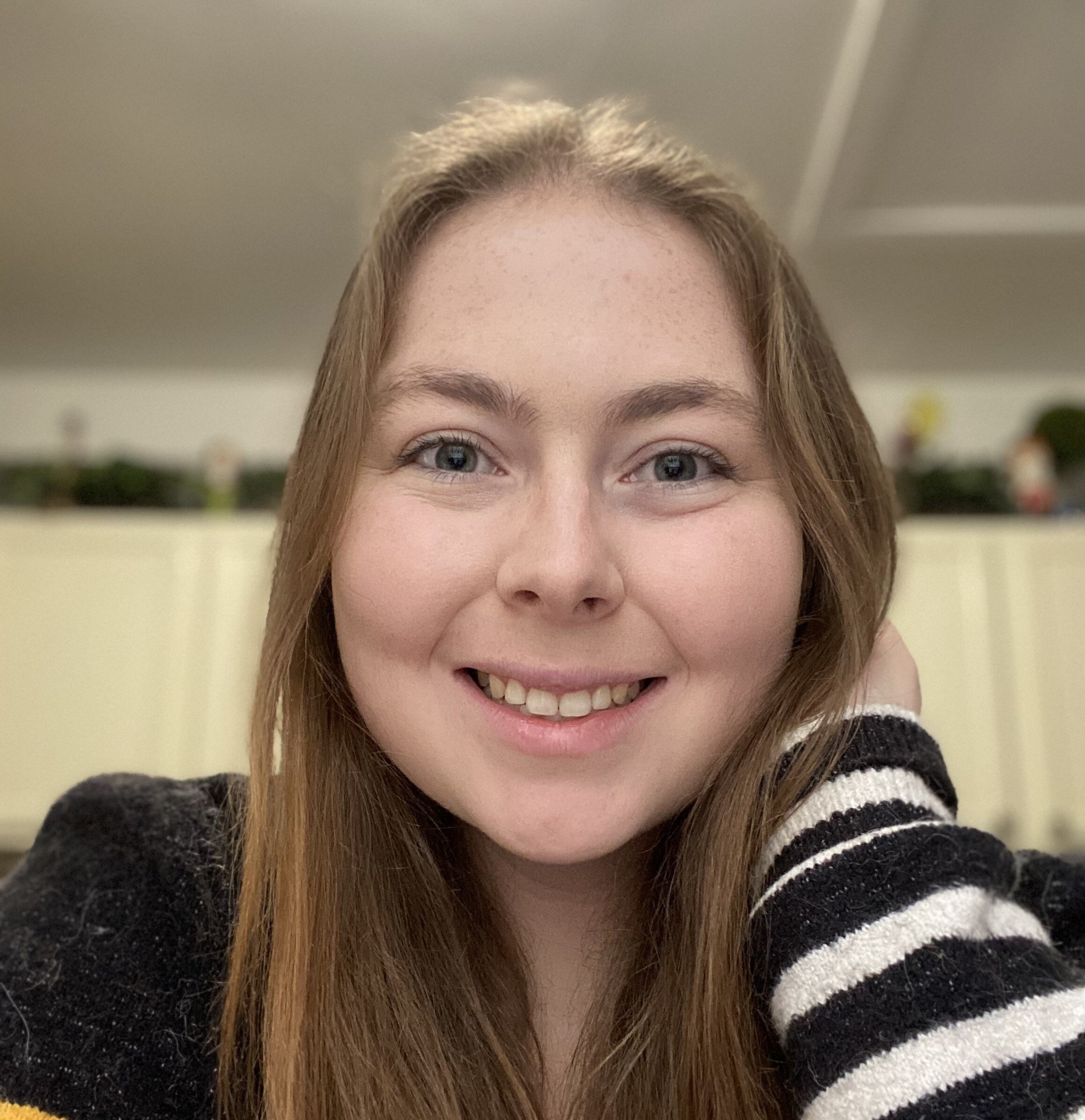 Molly Noonan headshot-2