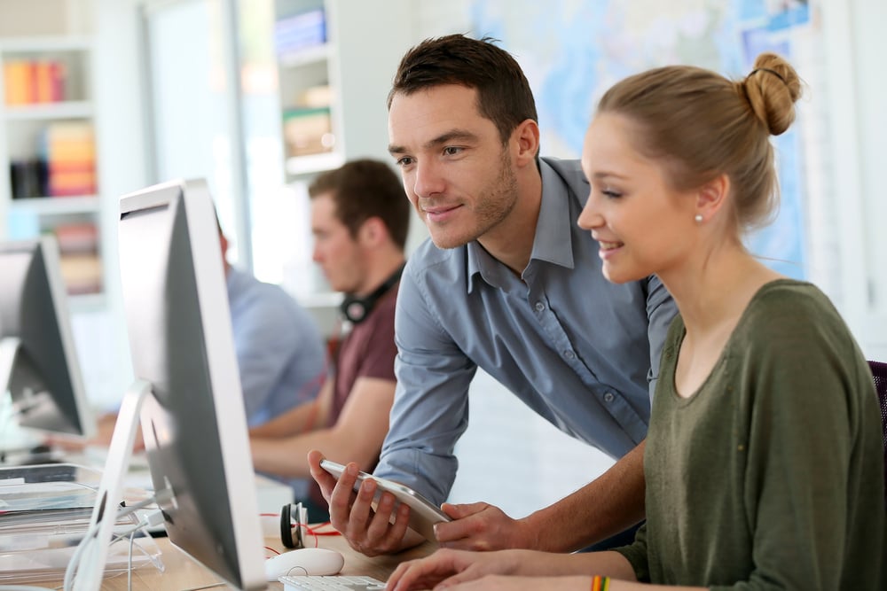 How to Get College Scholarships for High School Seniors